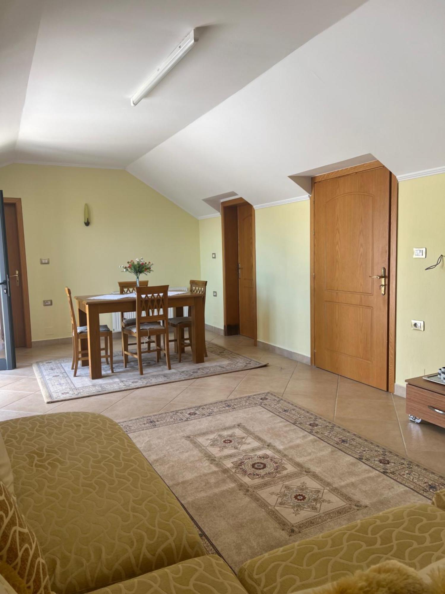 Flower Terrace Apartment Gjirokastër Exterior foto