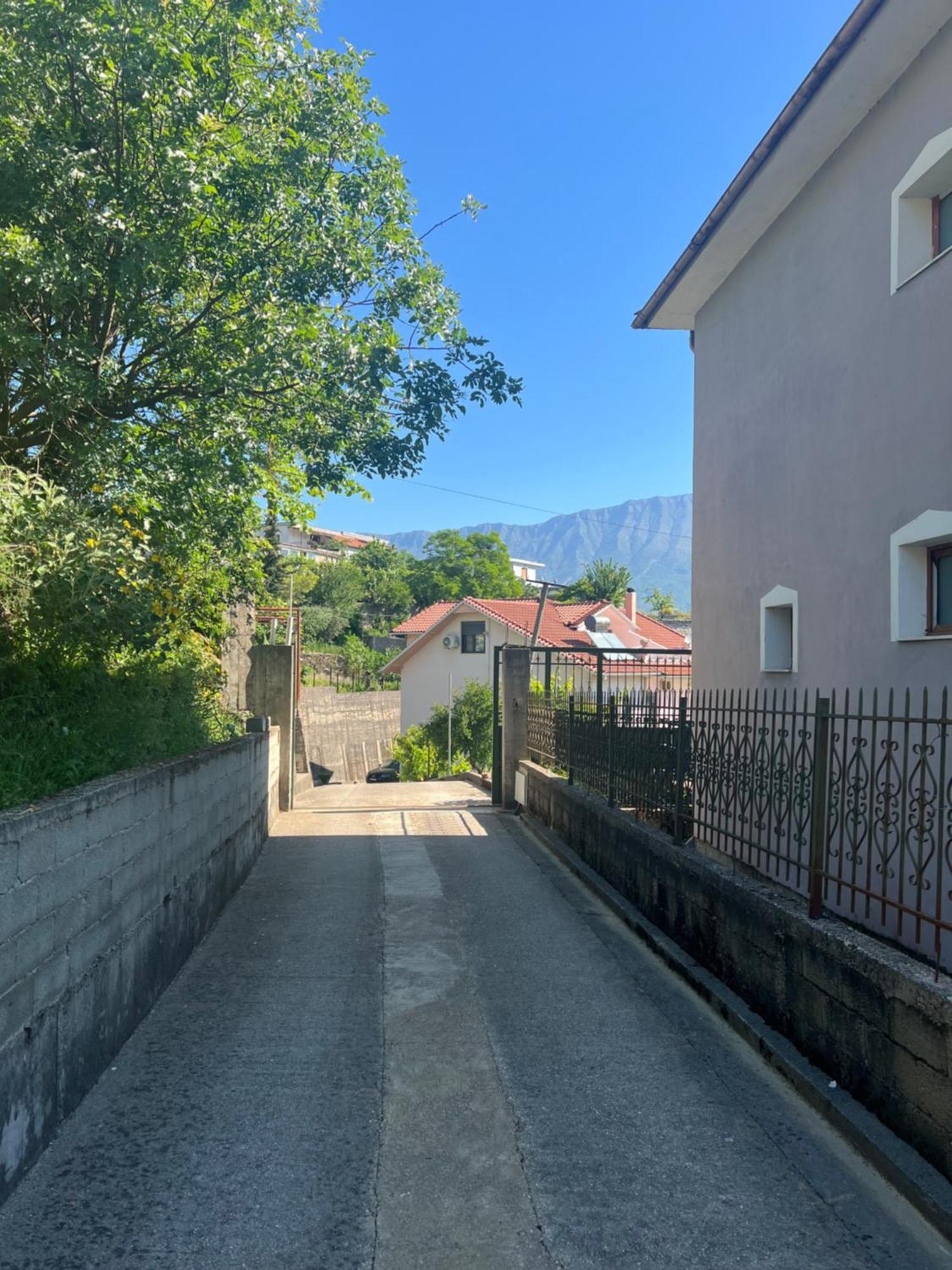 Flower Terrace Apartment Gjirokastër Exterior foto